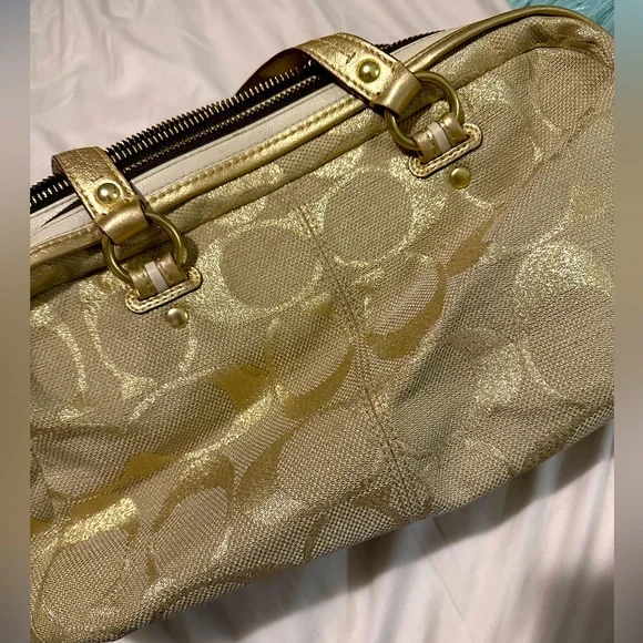 Authentic Coach purse - Picture 6 of 13